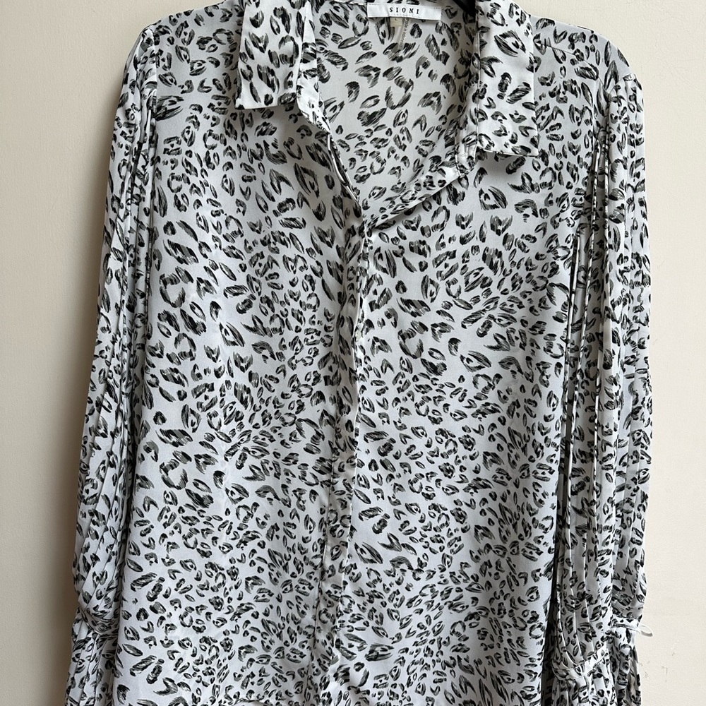 Sioni Black and White Notched Collar Button Down Shirt